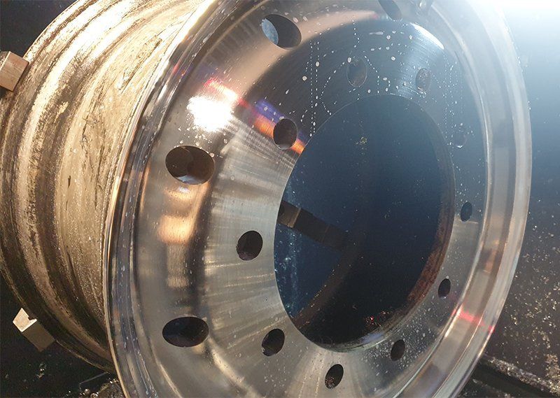 Nachher: LKW-Felge: CNC-Bearbeitung auf der MW28H