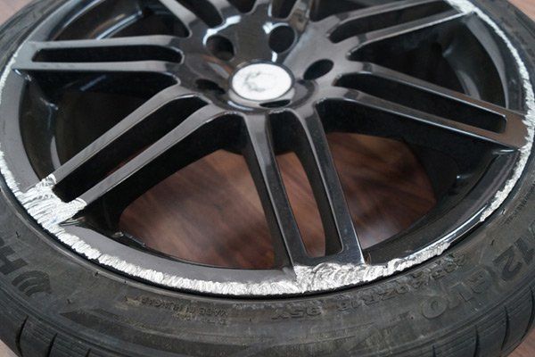 Reparierte Alufelge nach der Aufbereitung bei Mainhattan-Wheels
